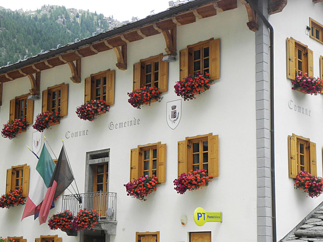 Balconi fioriti - Gressoney La TrinitÃ©