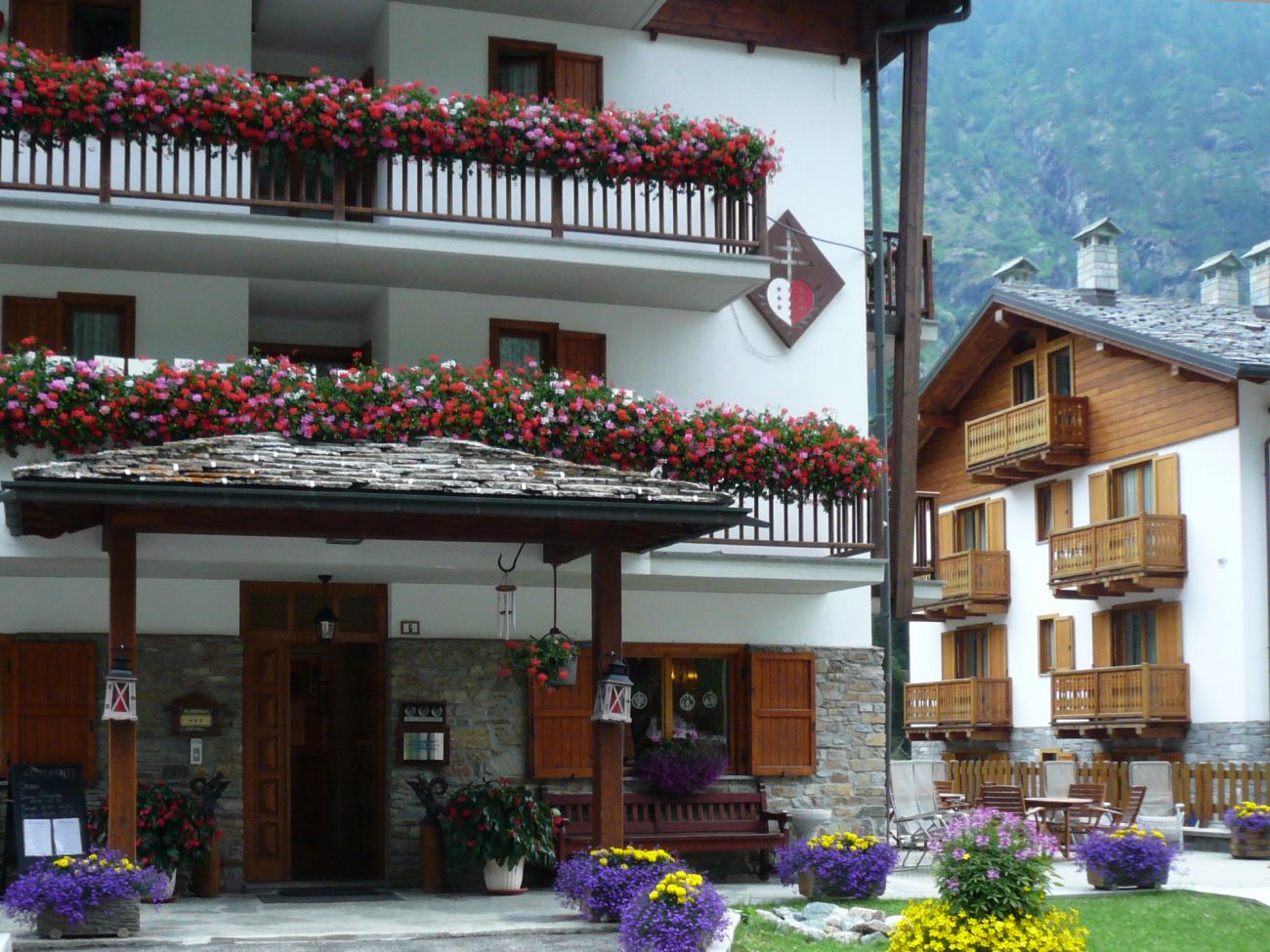 Balconi fioriti - Gressoney La TrinitÃ©